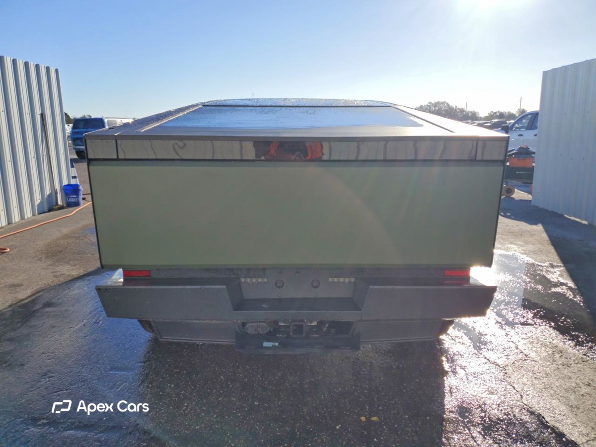 Tesla Cybertruck 2024