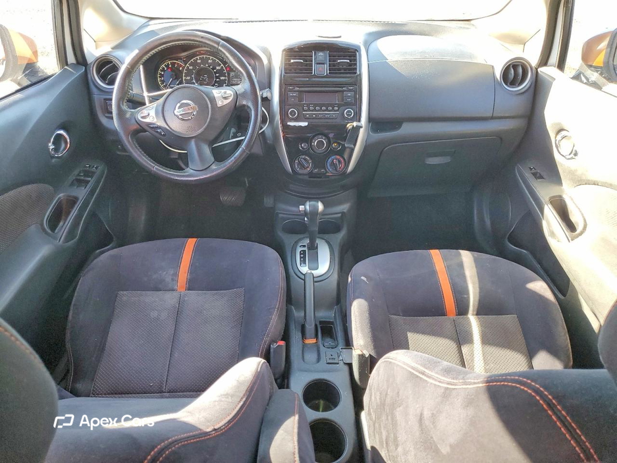 Nissan Versa 2015