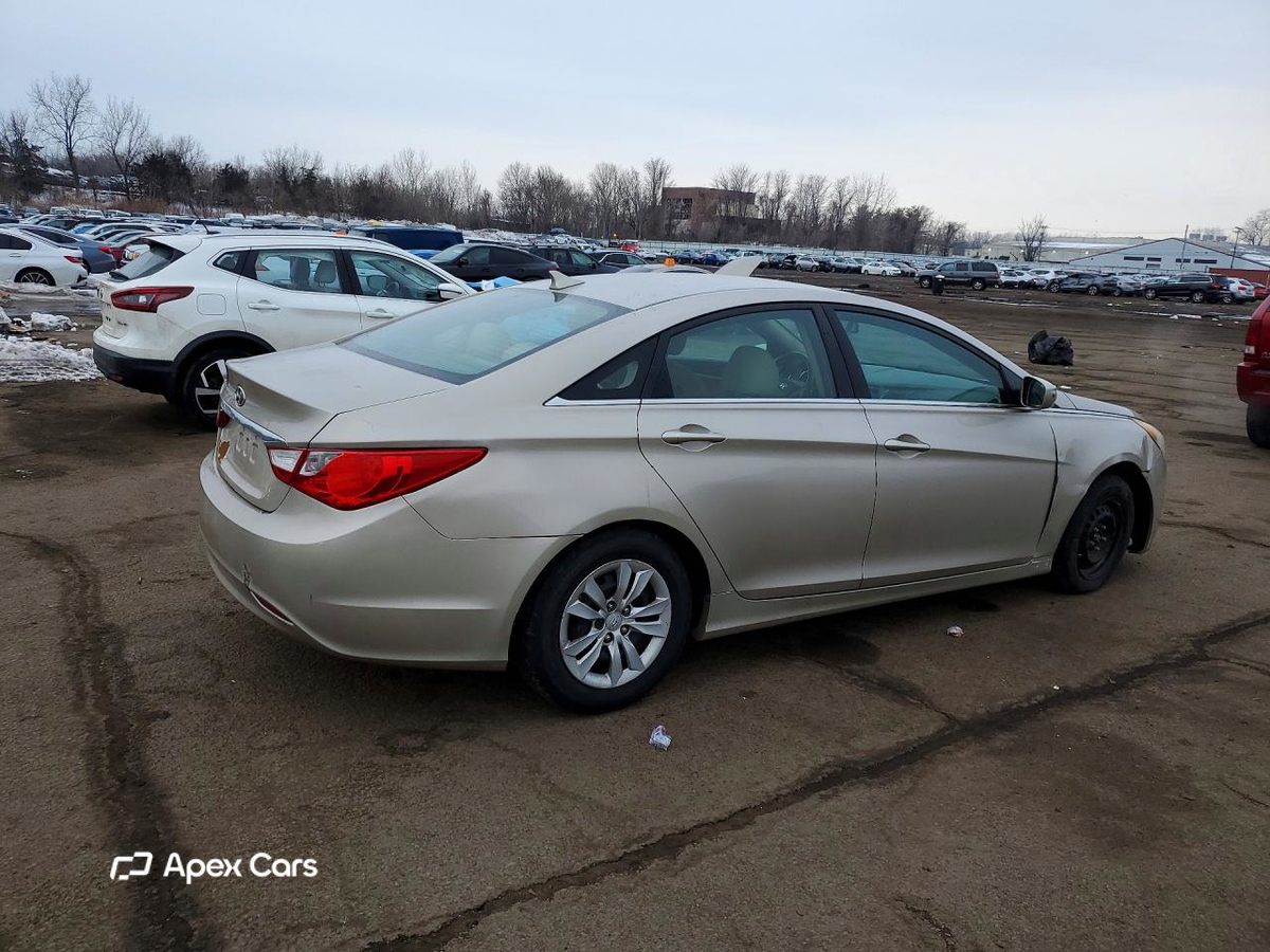 Hyundai Sonata 2011