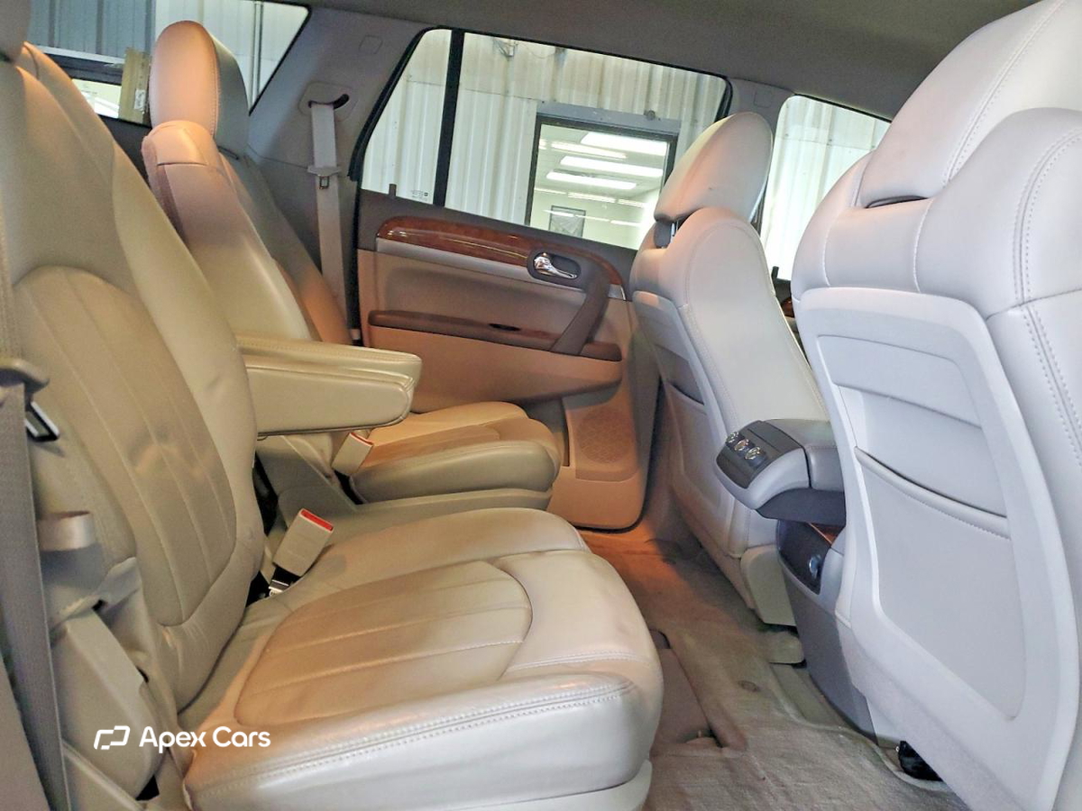 Buick Enclave 2011
