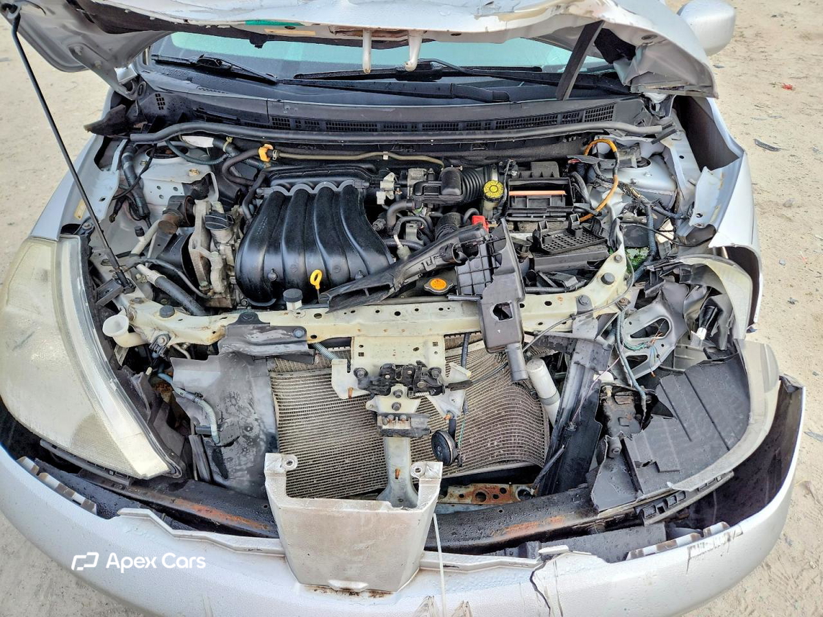 Nissan Versa 2012