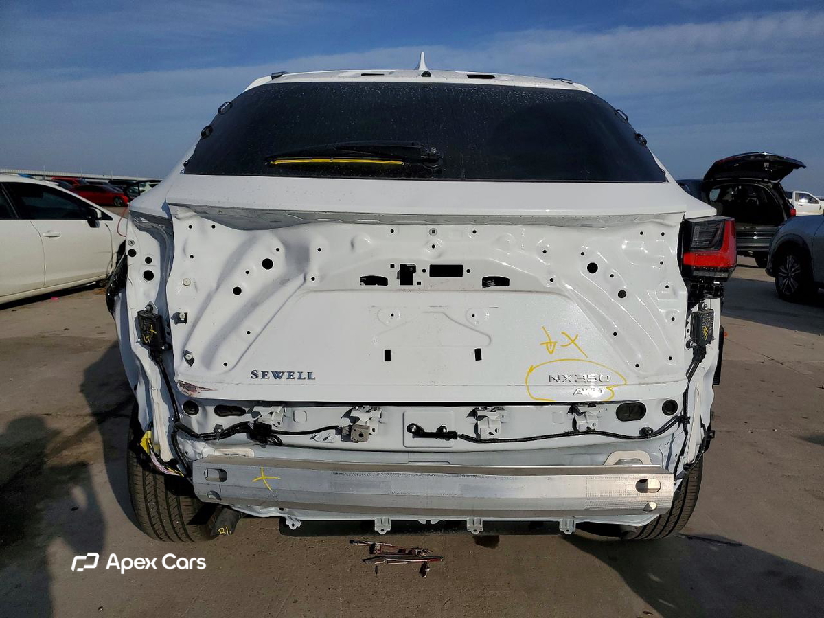Lexus NX 2026