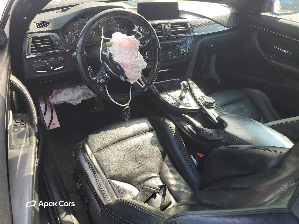 BMW M4 2015