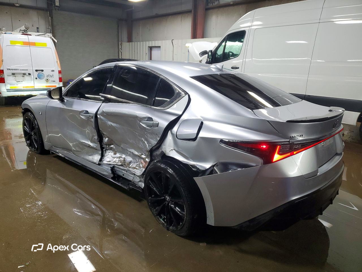 Lexus IS 2023