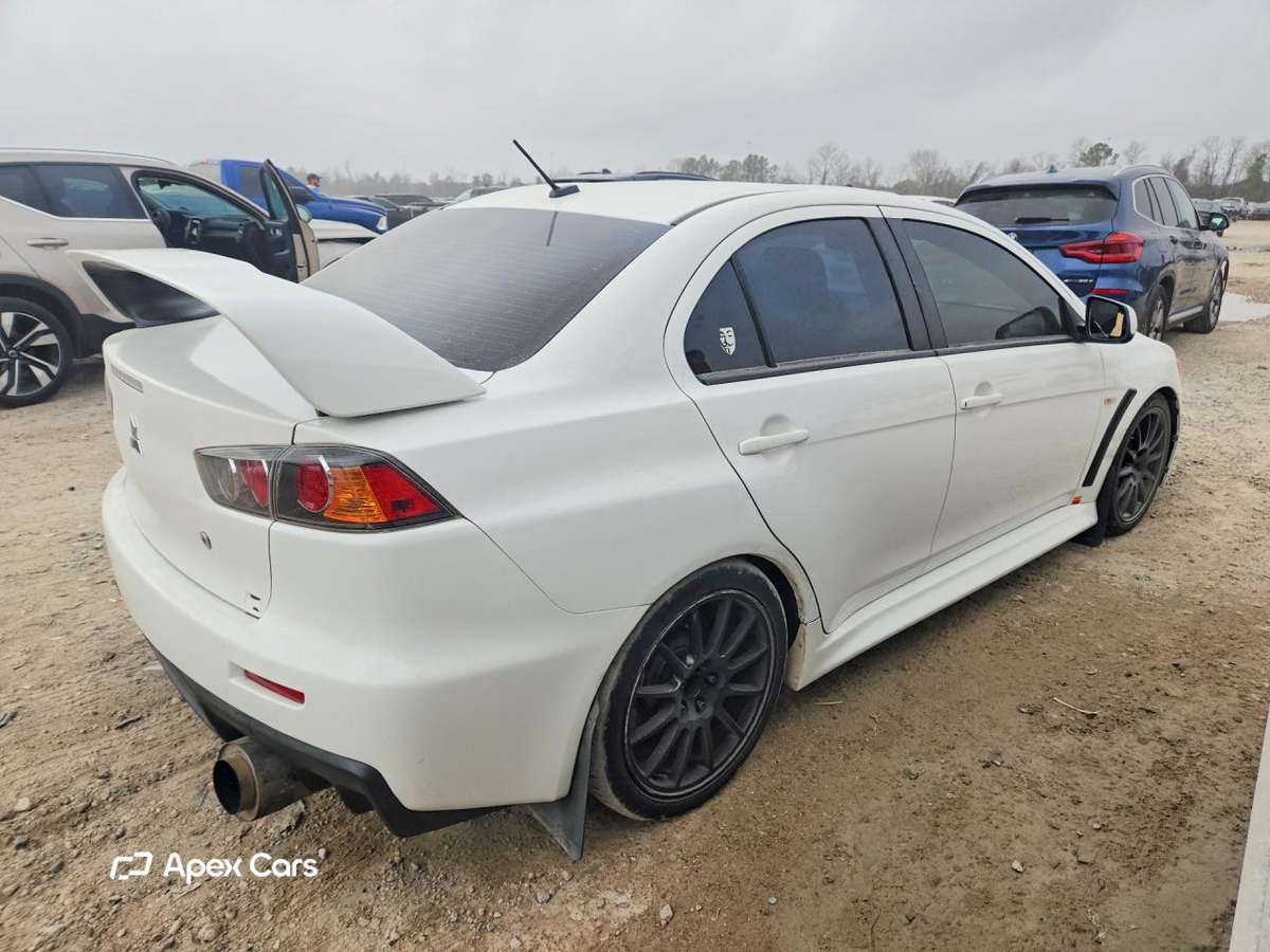Mitsubishi Lancer Evolution 2011