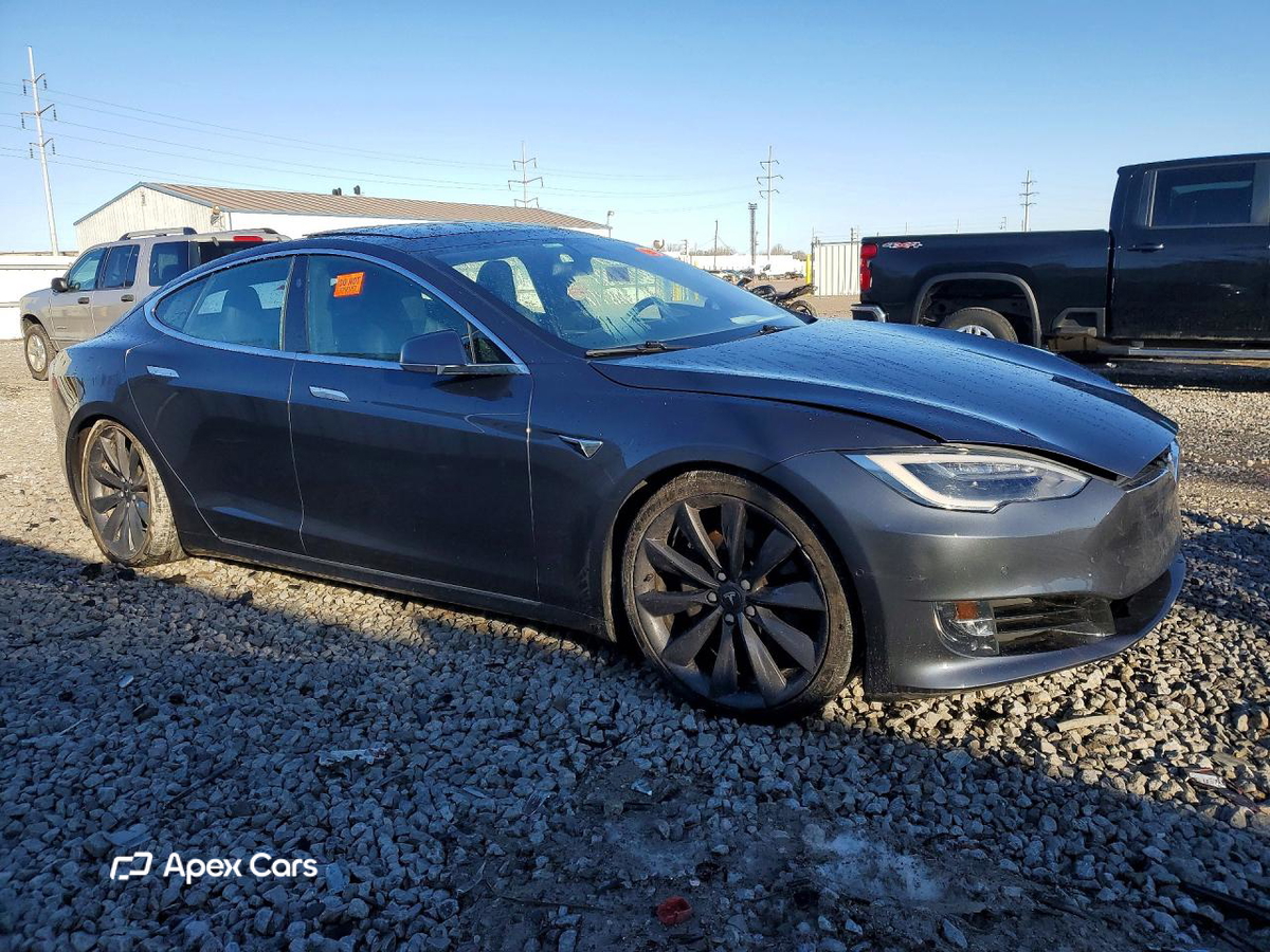 Tesla Model S 2016