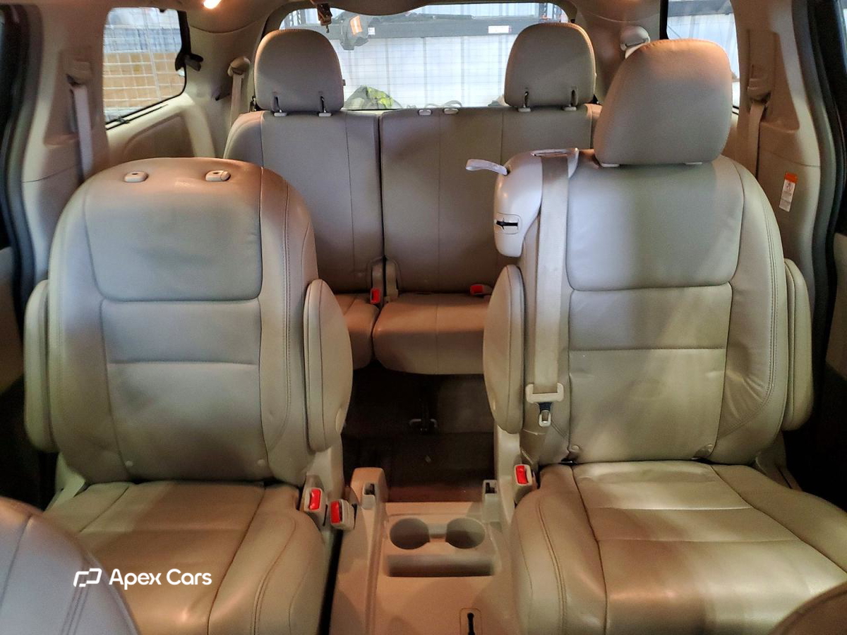 Toyota Sienna 2017
