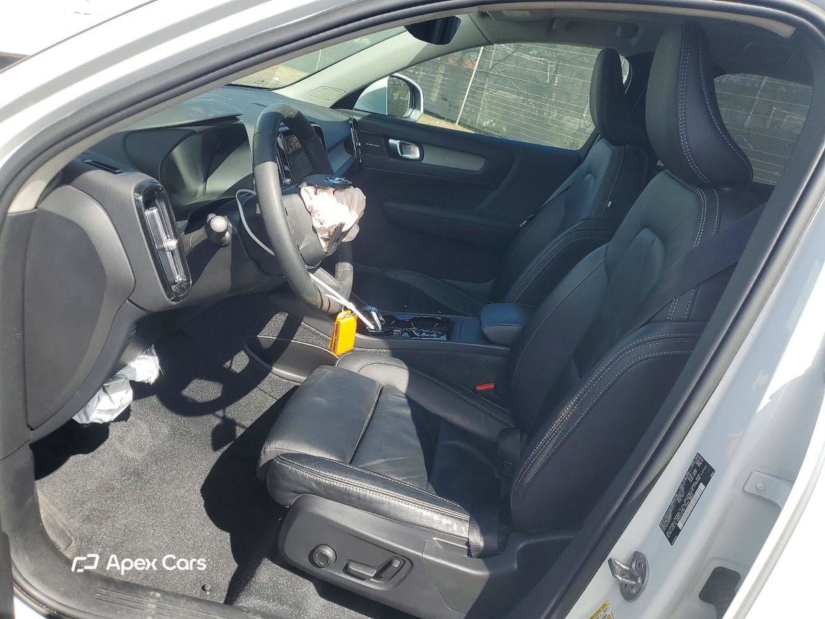 Volvo XC40 2023