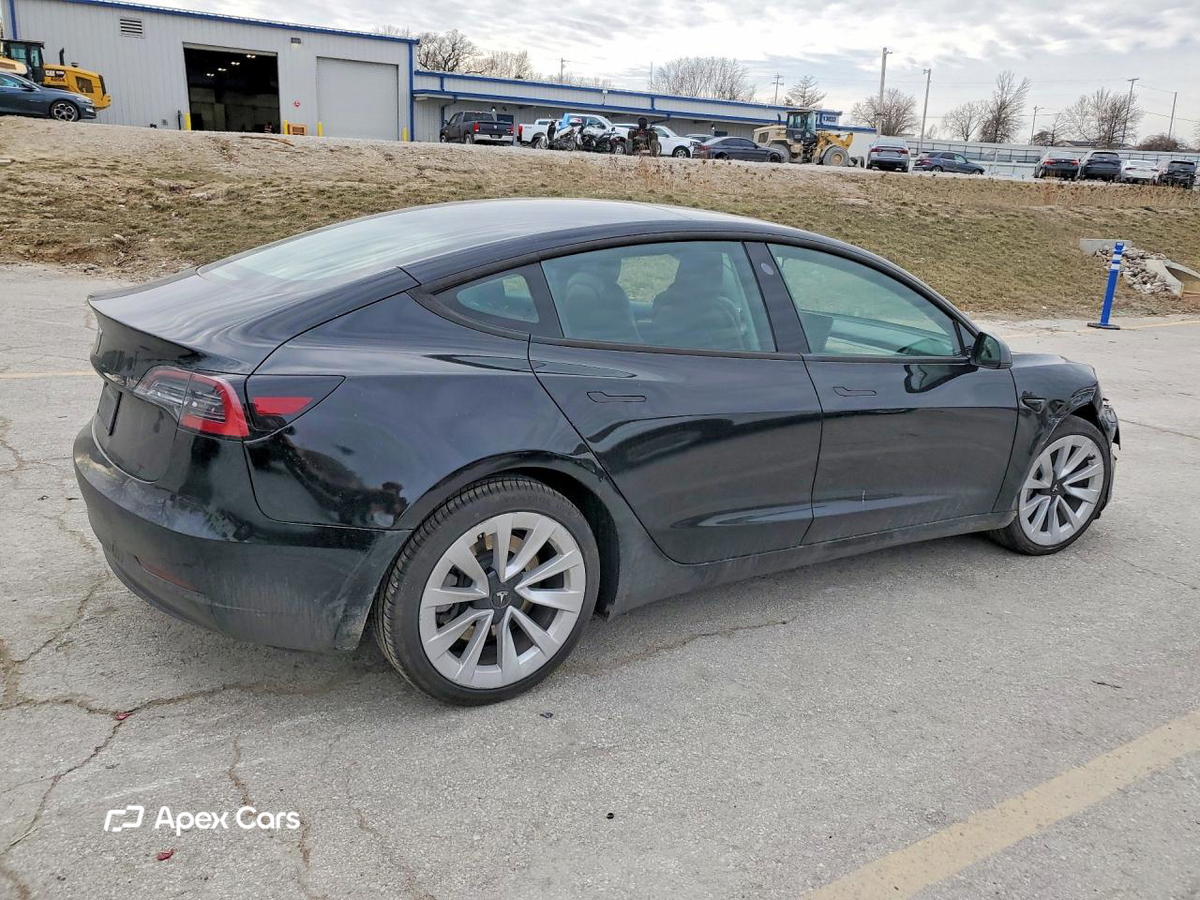 Tesla Model 3 2022