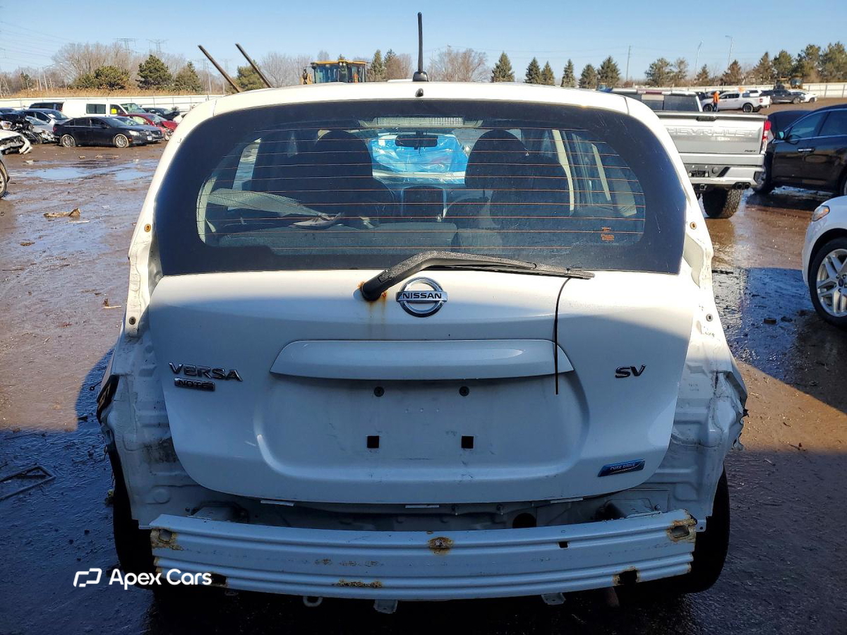 Nissan Versa 2015