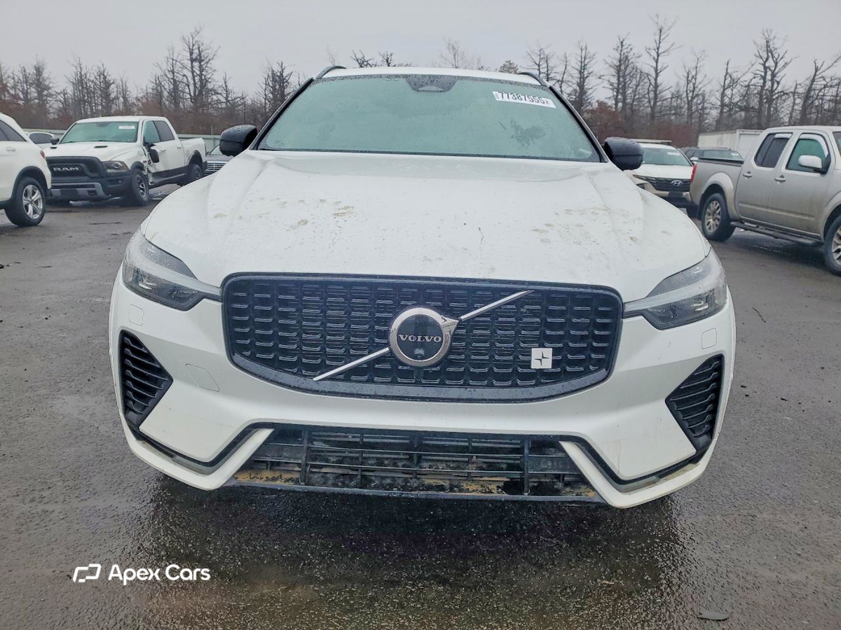 Volvo XC60 2022