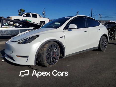 Tesla Model Y 2024 - Image 1 of 13