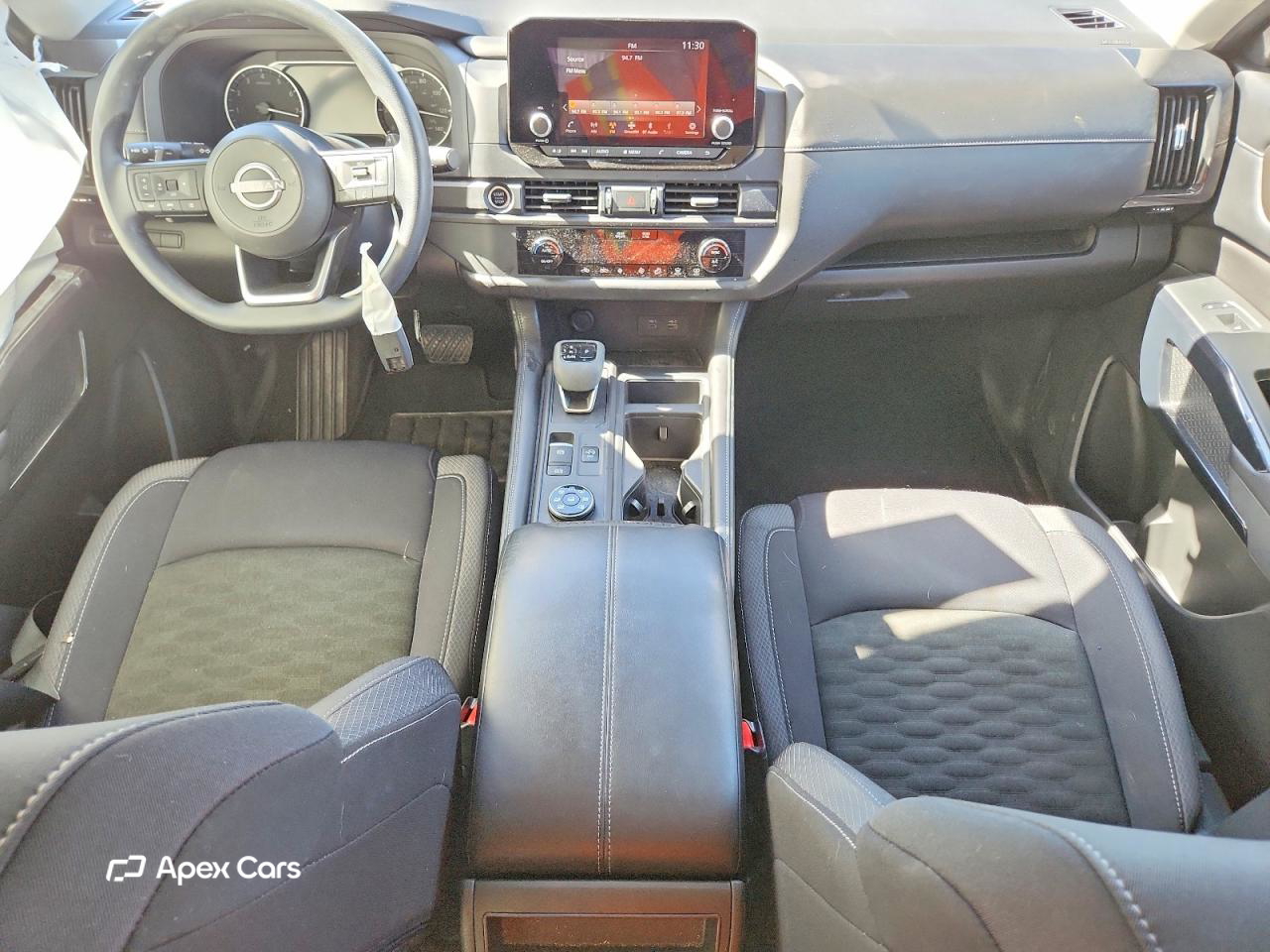 Nissan Pathfinder 2024