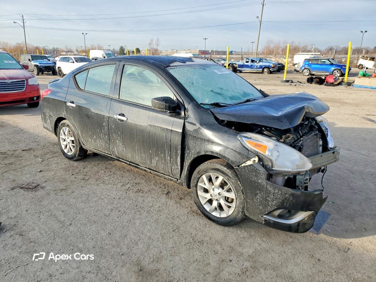 Nissan Versa 2018