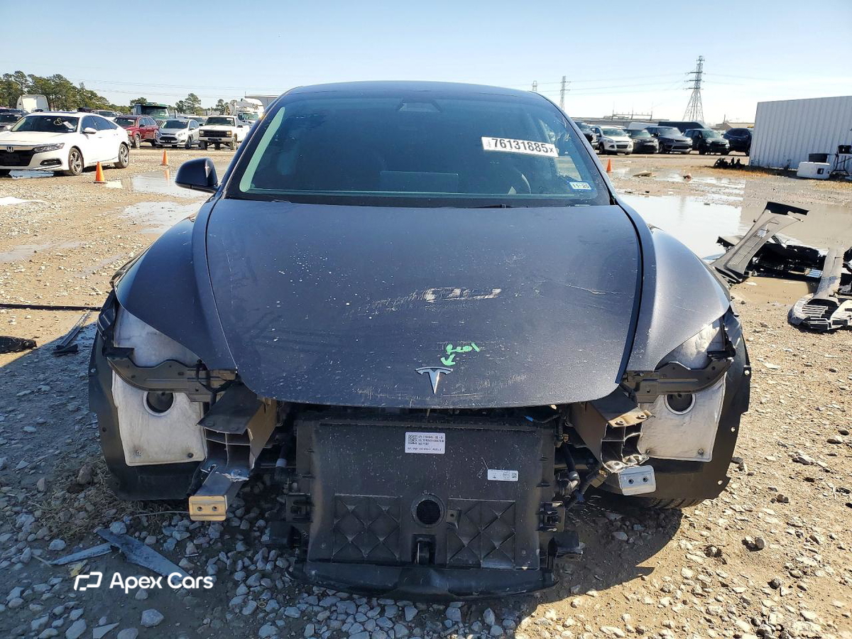 Tesla Model 3 2025