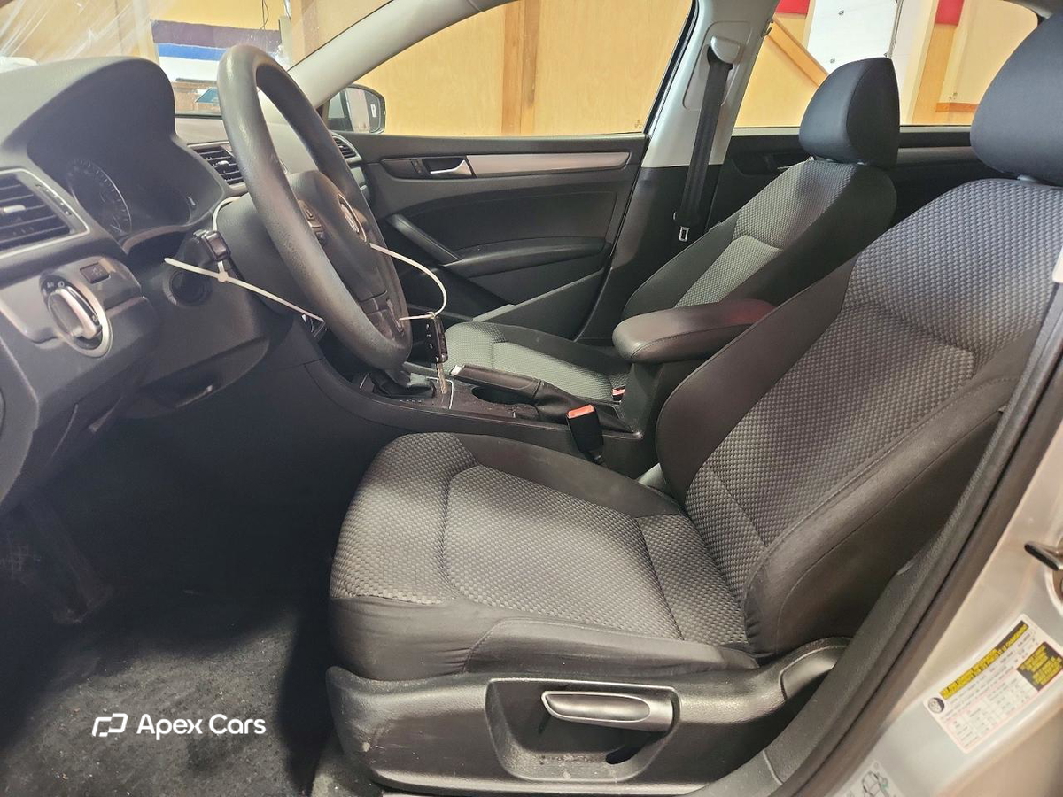 Volkswagen Passat 2012