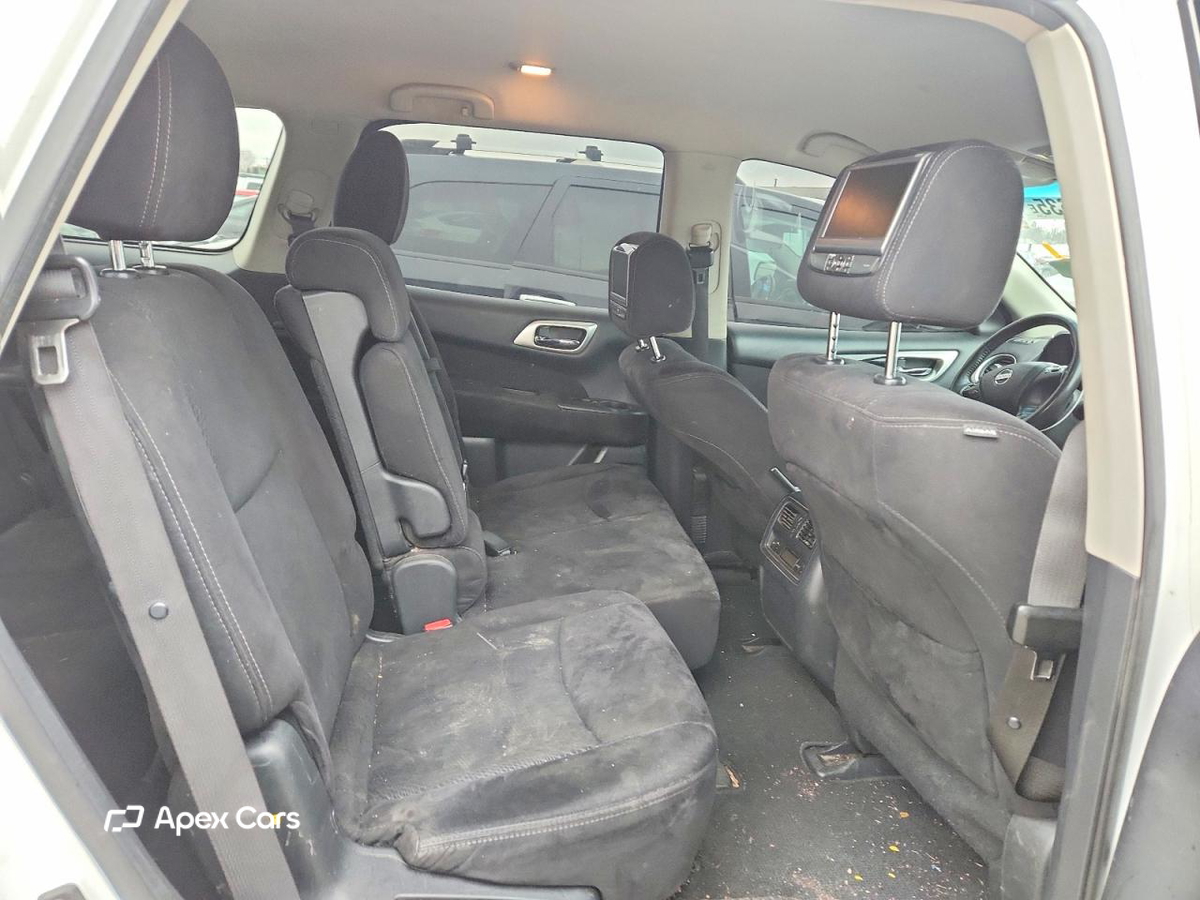 Nissan Pathfinder 2014