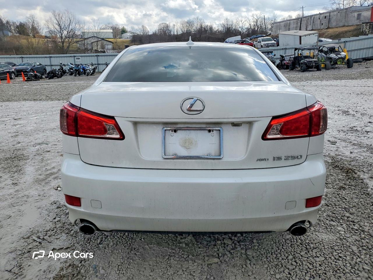 Lexus IS 2012