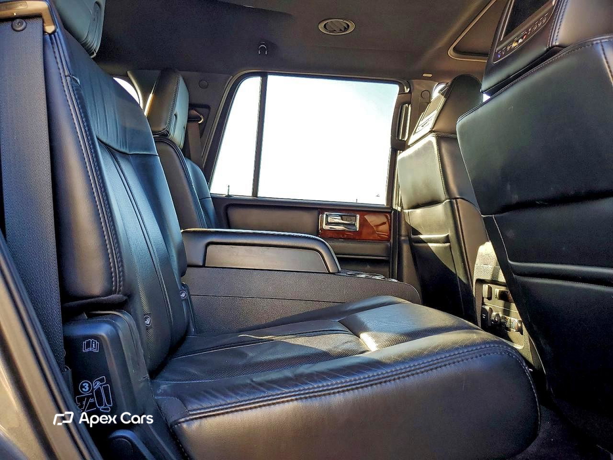 Lincoln Navigator 2015