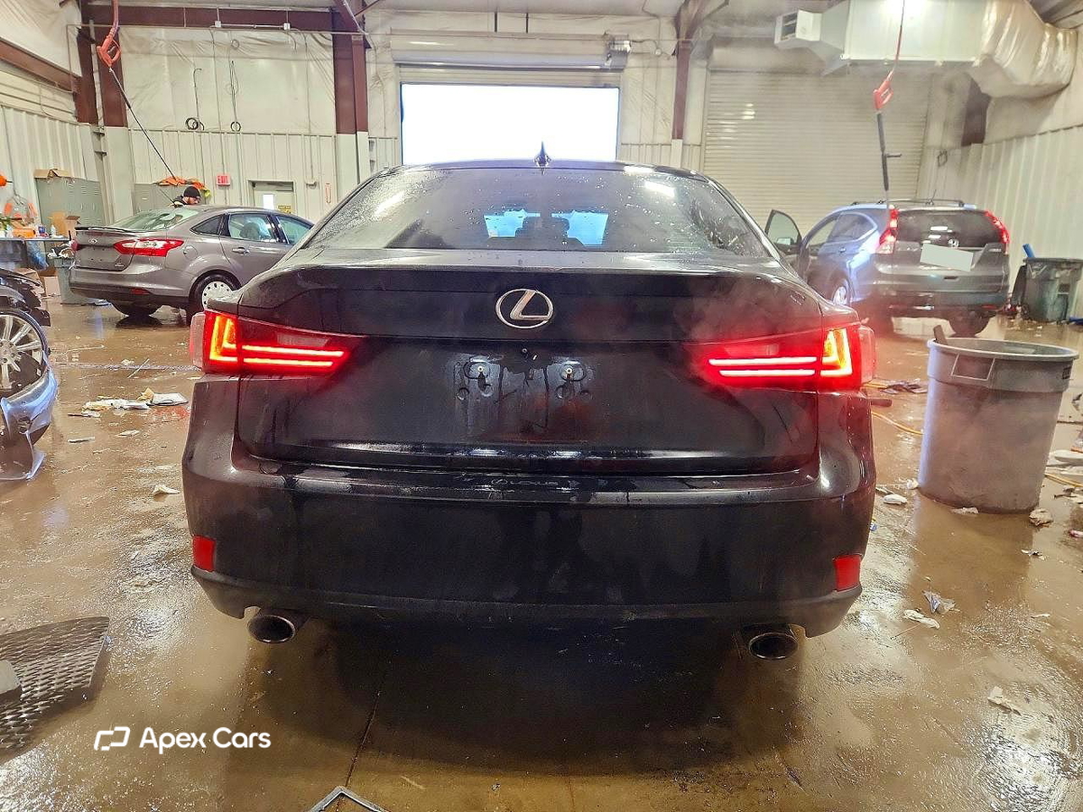 Lexus IS 2016