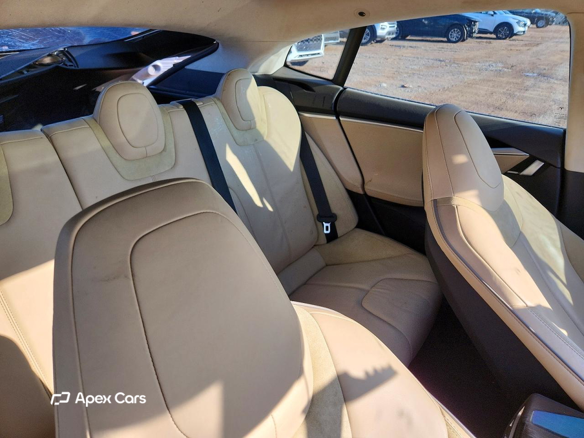 Tesla Model S 2013