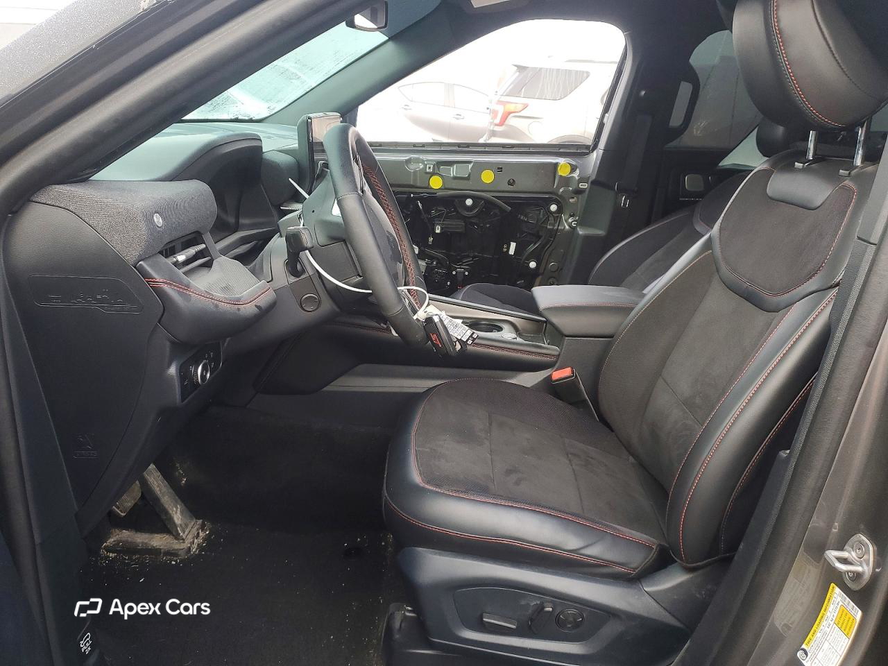 Ford Explorer 2025