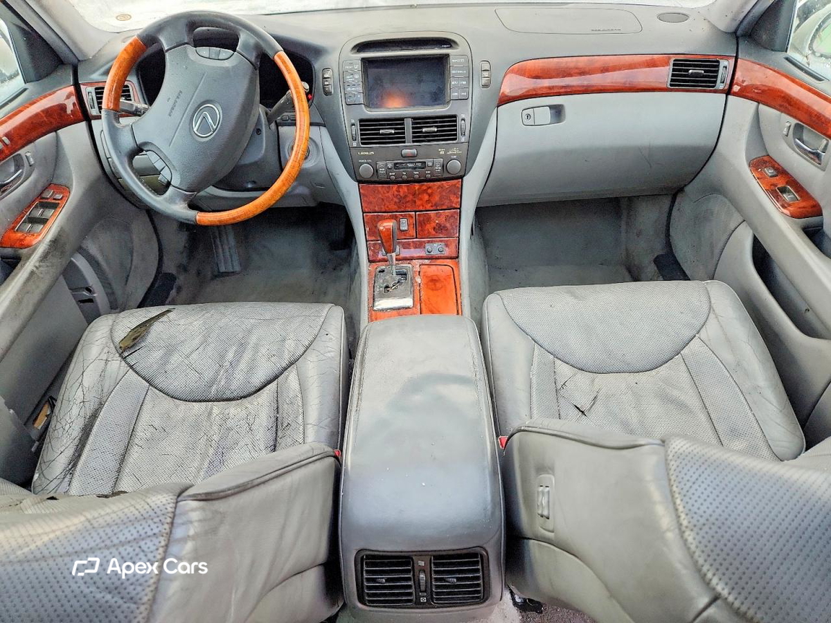 Lexus LS 2004