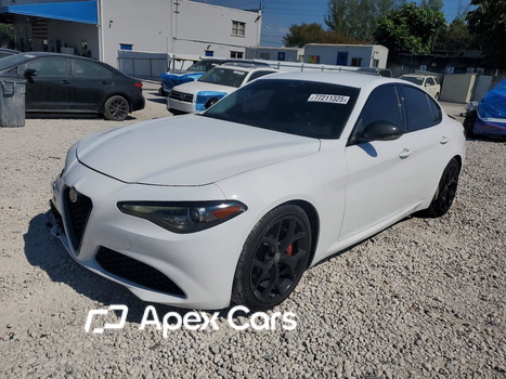 Alfa Romeo Giulia 2020 - Image 1 of 14