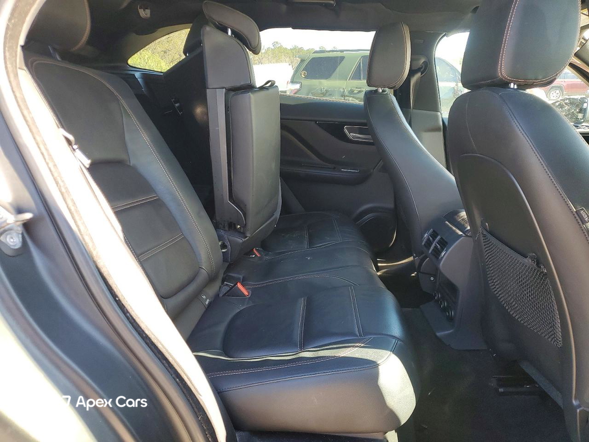 Jaguar F-Pace 2017