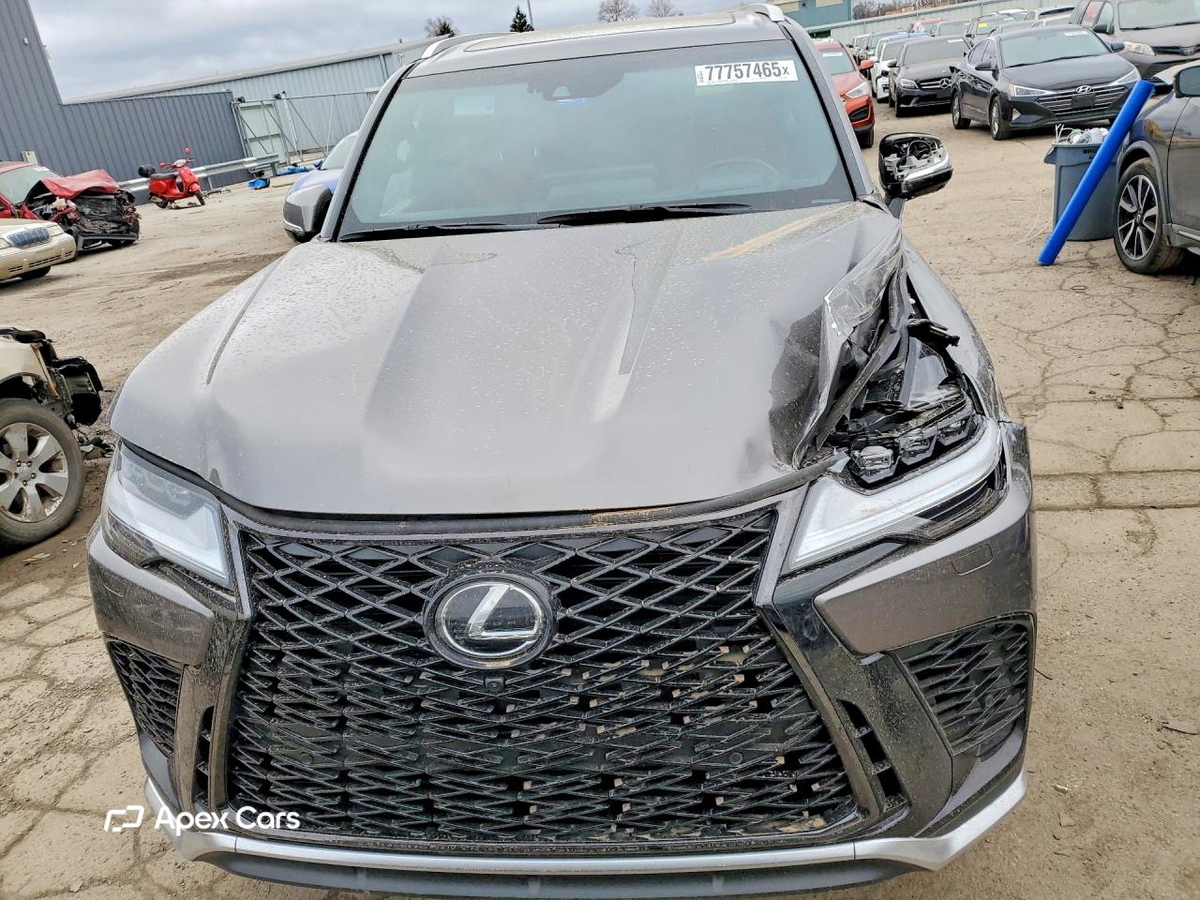 Lexus LX 2024