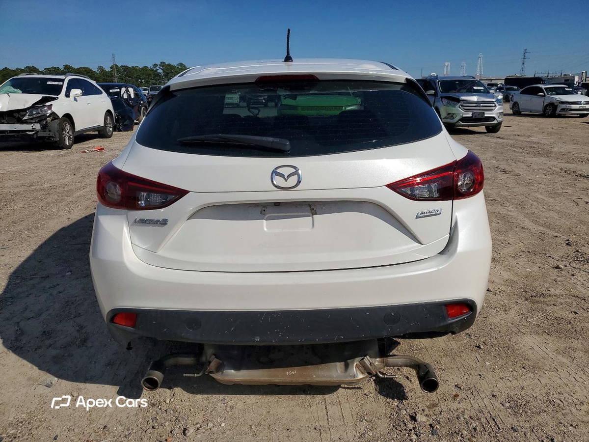 Mazda 3 2015