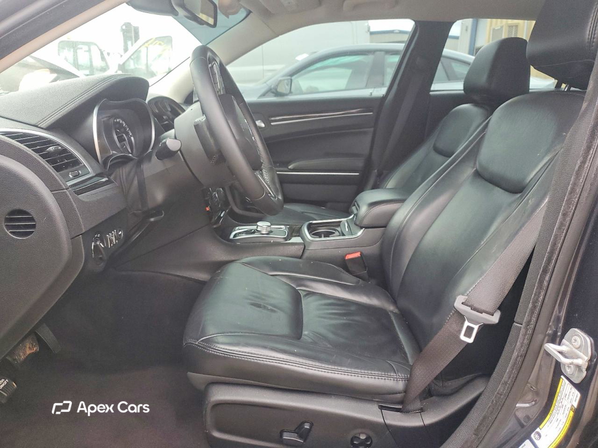 Chrysler 300 2016