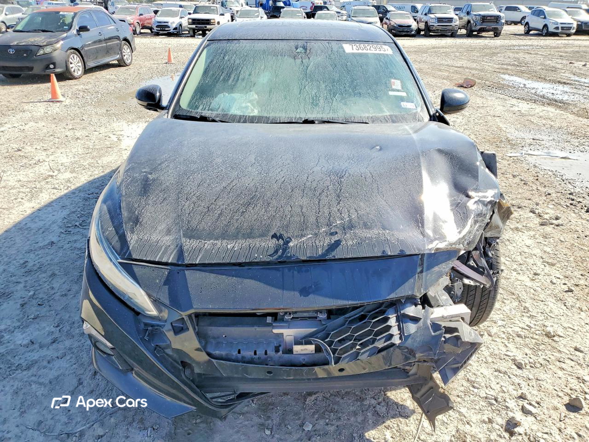 Nissan Altima 2019