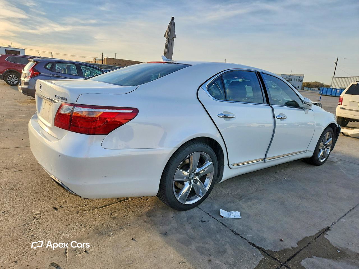 Lexus LS 2011