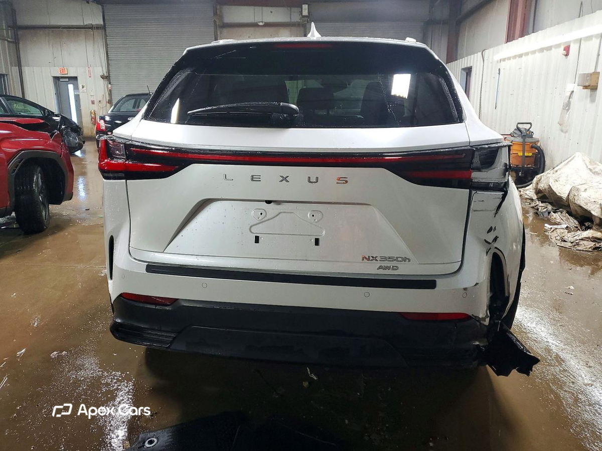 Lexus NX 2025