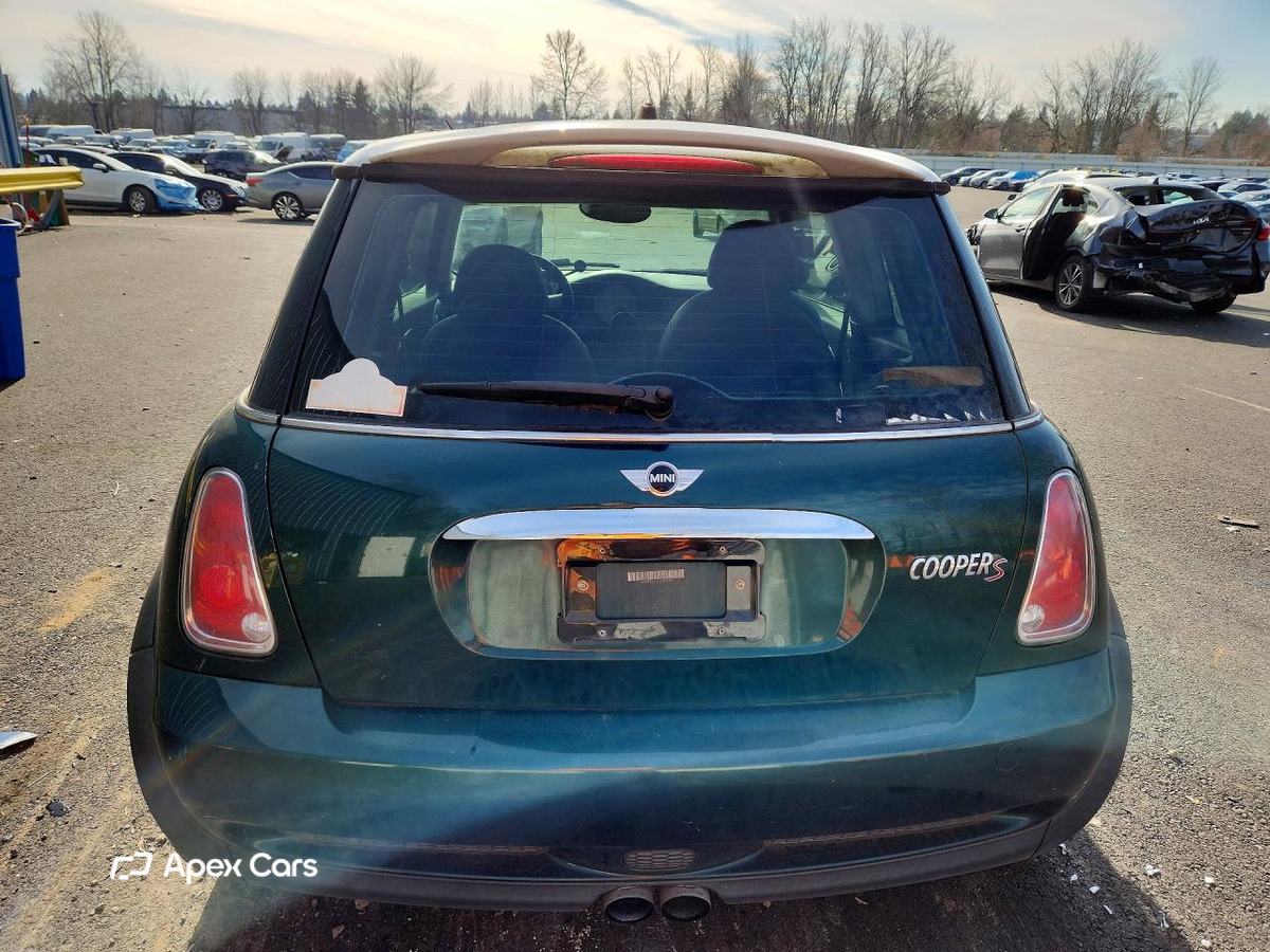 MINI Cooper 2005