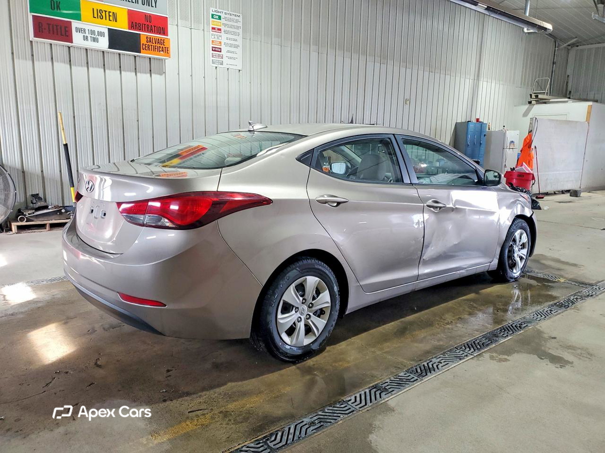 Hyundai Elantra 2016