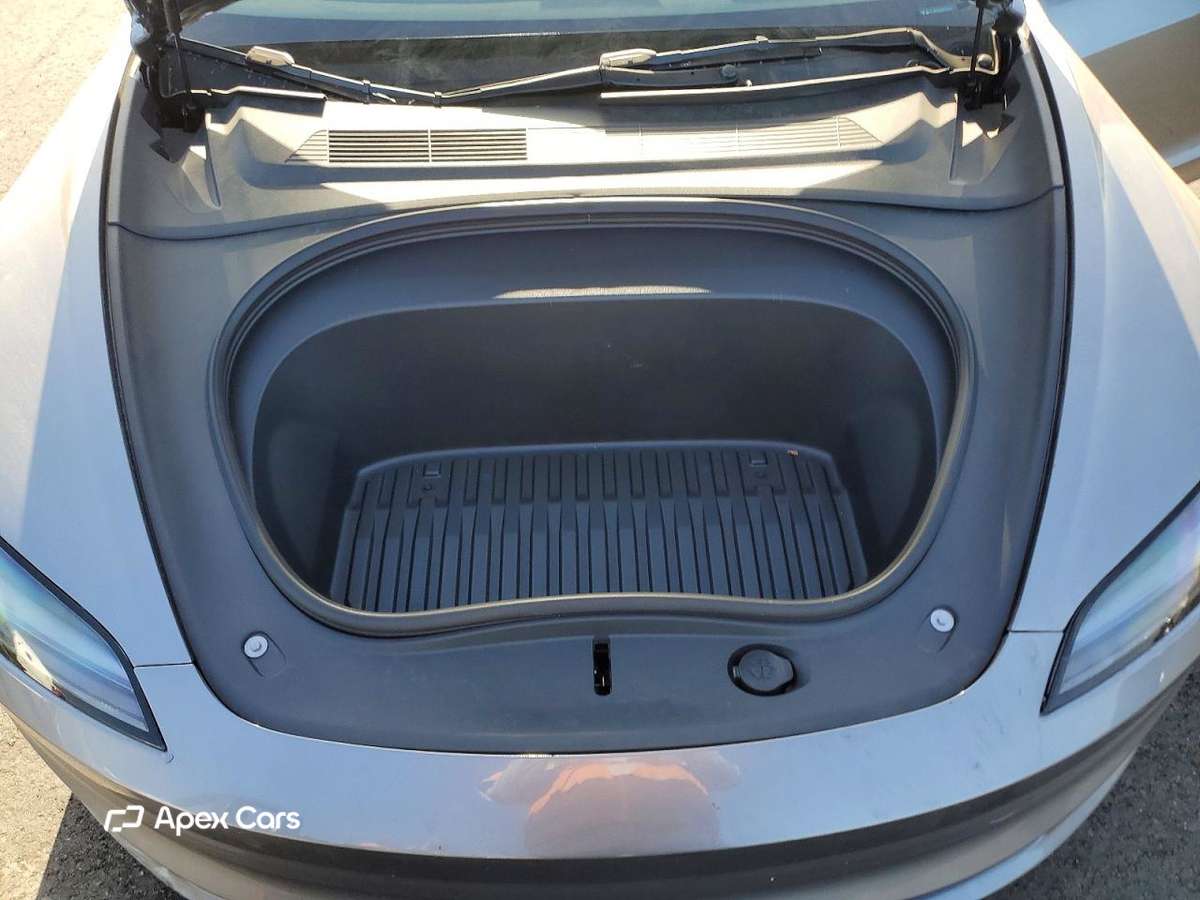 Tesla Model 3 2025
