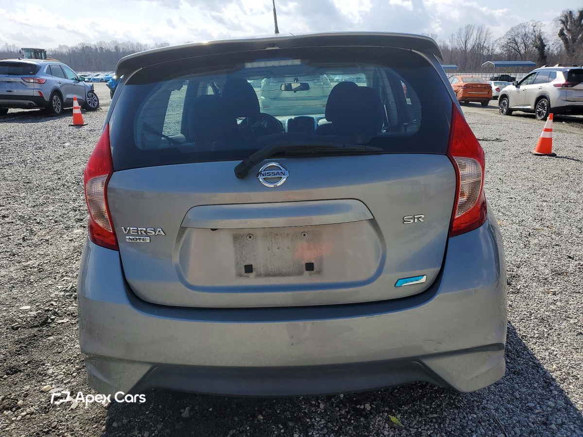 Nissan Versa 2015