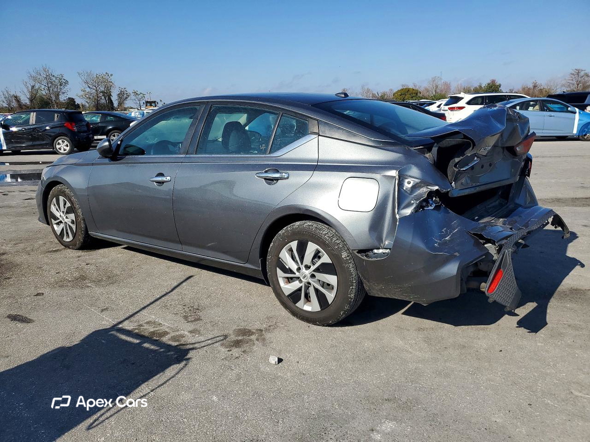 Nissan Altima 2019