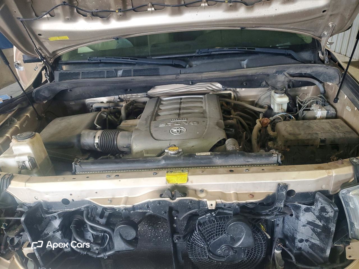 Toyota Sequoia 2010