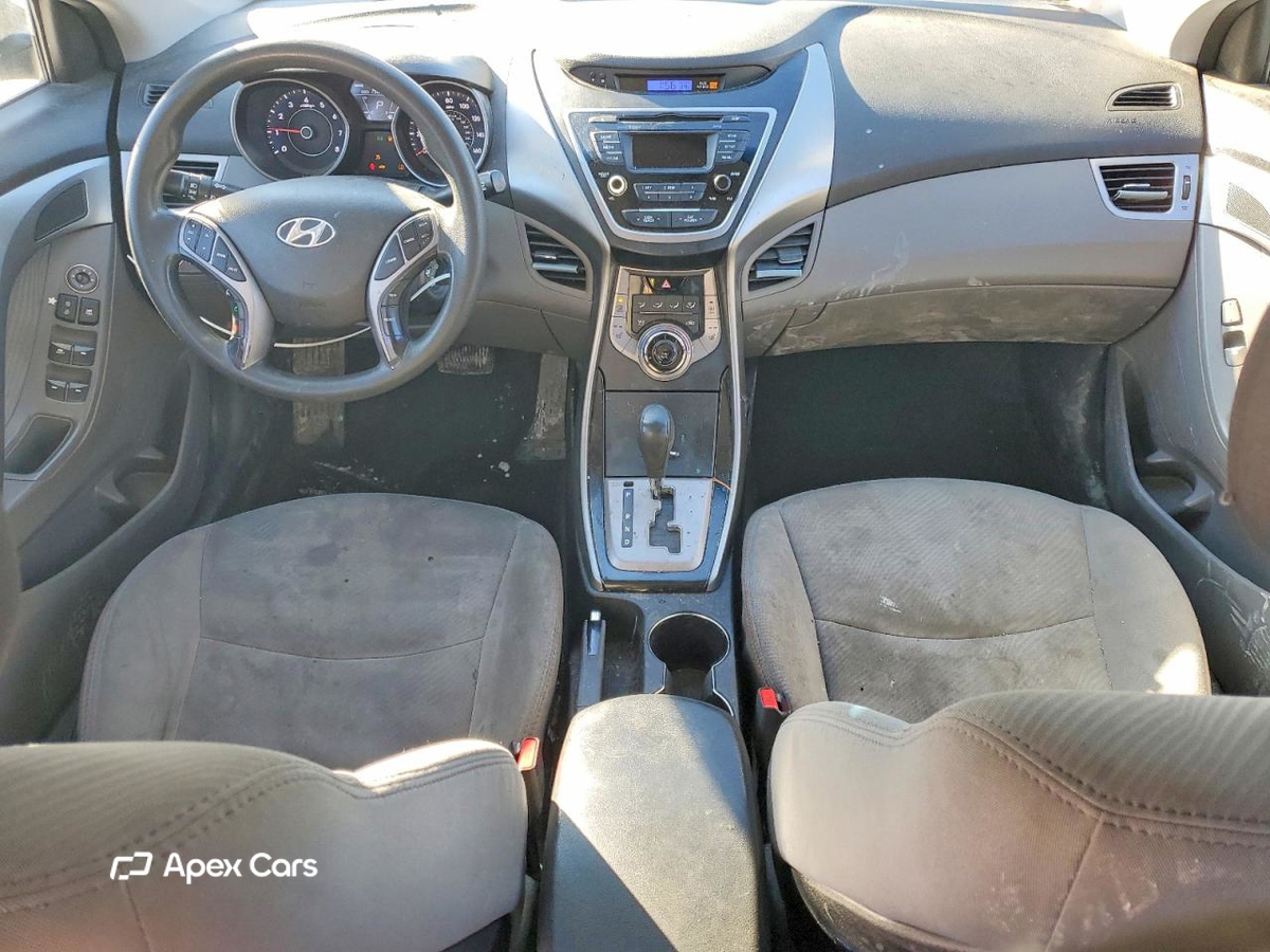 Hyundai Elantra 2013