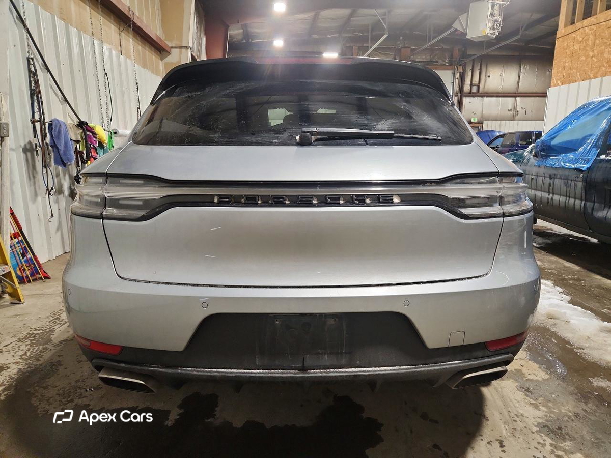 Porsche Macan 2021
