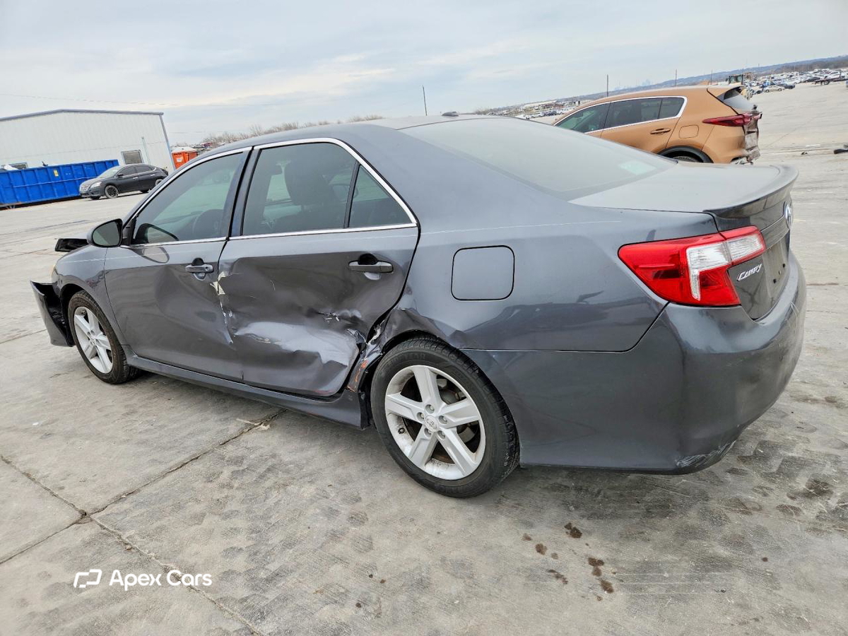 Toyota Camry 2012