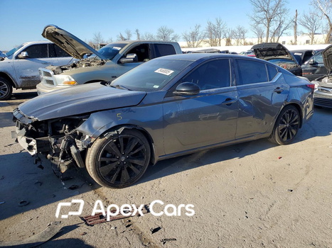 Nissan Altima 2022 - Image 1 of 14