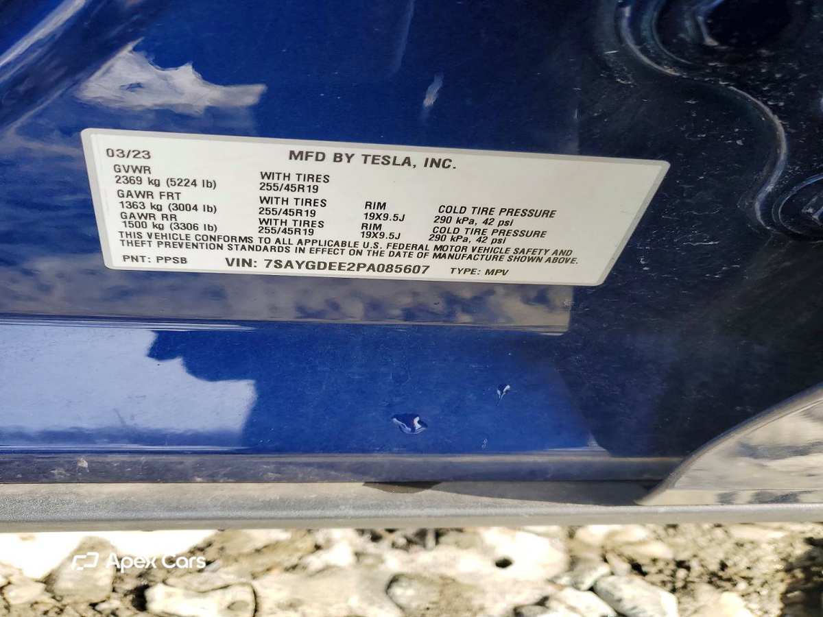 Tesla Model Y 2023