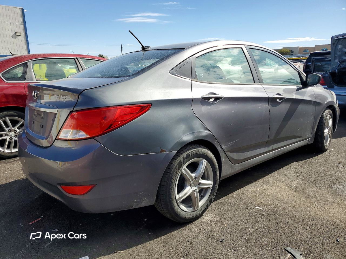 Hyundai Accent 2015