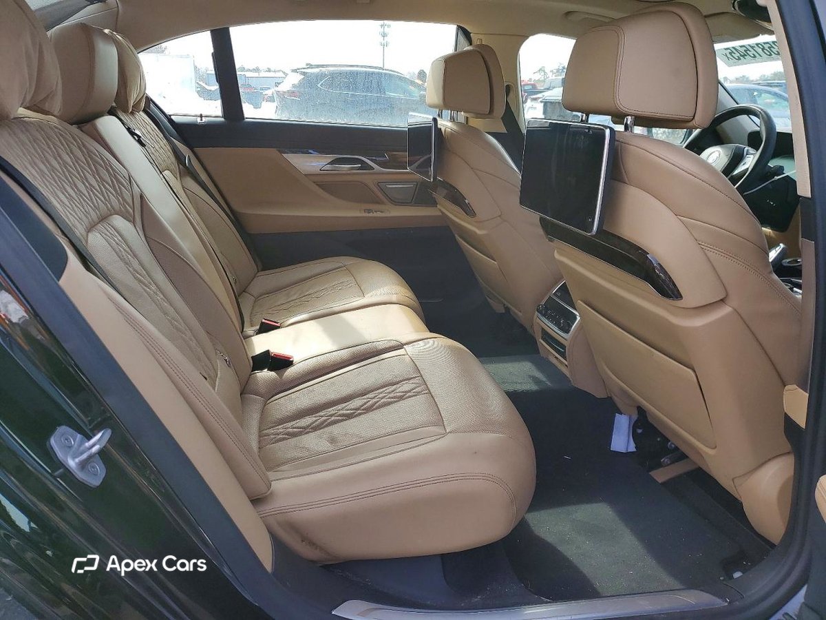 BMW Series 7 2021