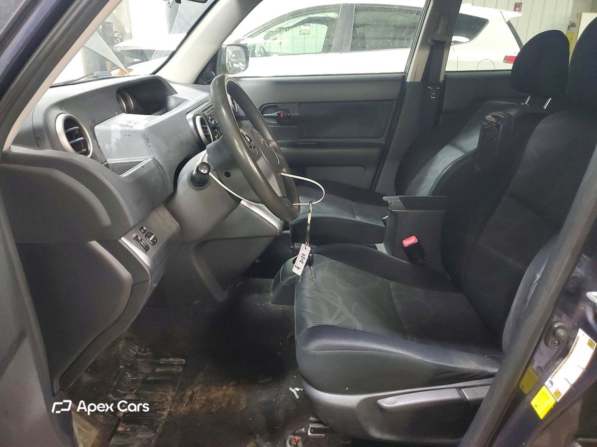 Scion xB 2012
