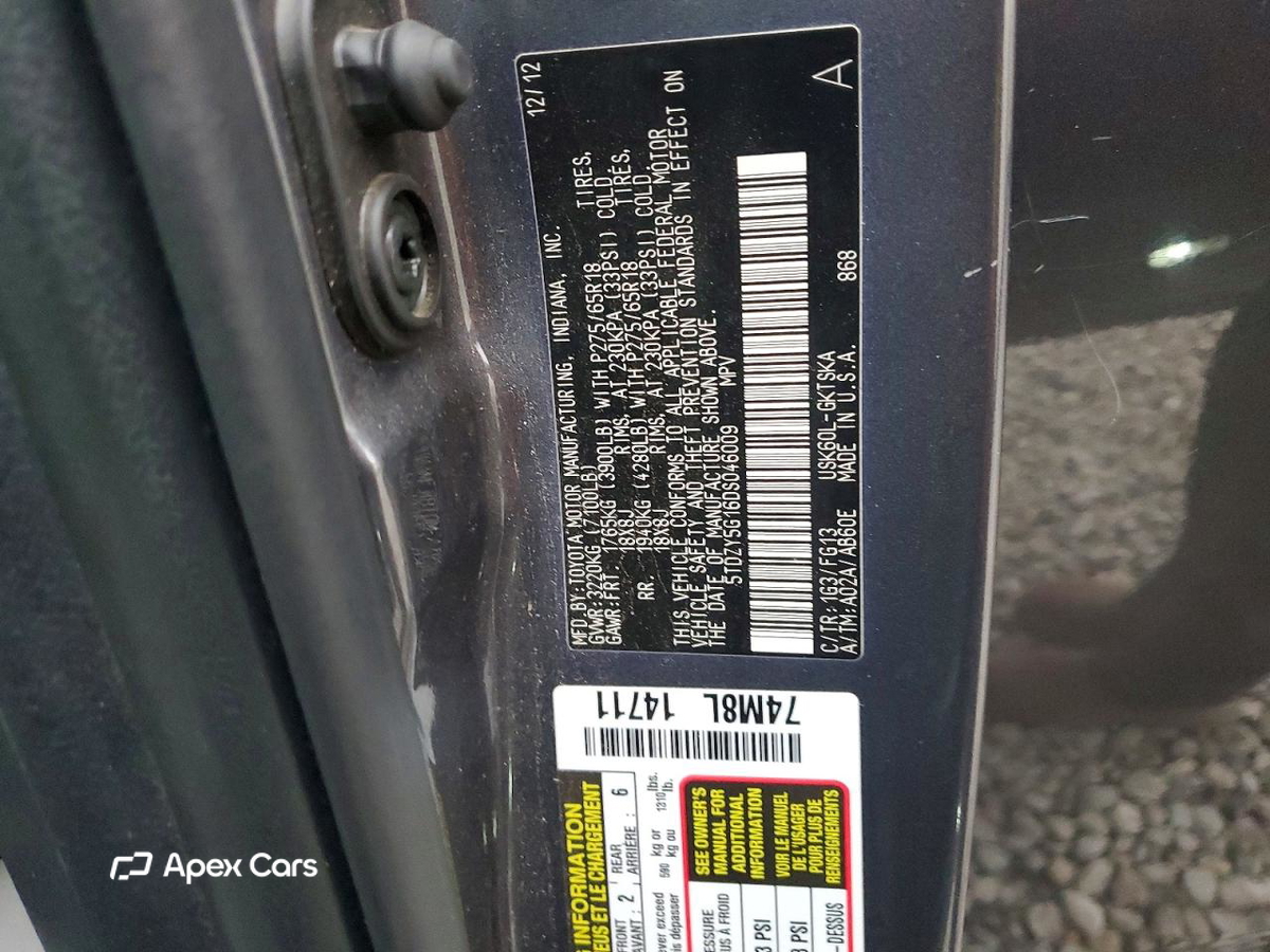 Toyota Sequoia 2013